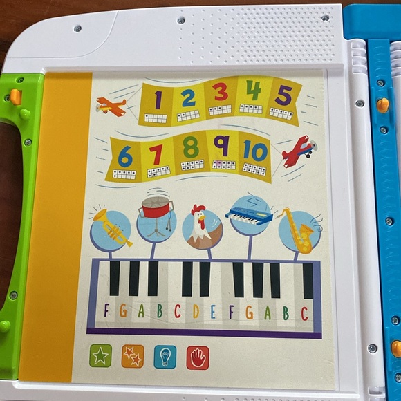 LeapFrog LeapStart® Learning Success with 2 books - Picture 3 of 5